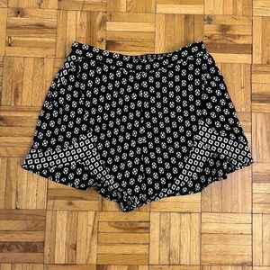 Xhilaration Black and White Printed Shorts